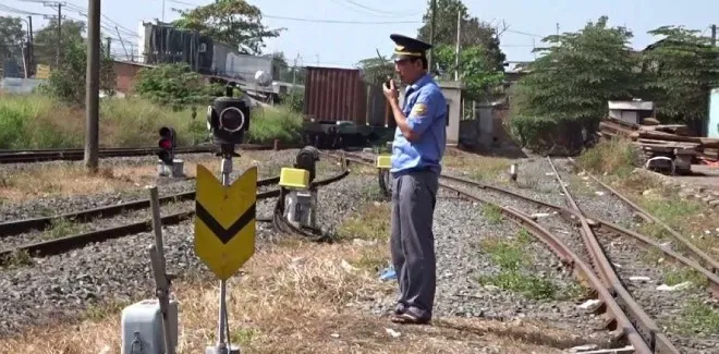 nguoi-phu-nu-co-cai-ten-khong-giong-ai-lay-chong-co-ten-con-dac-biet-hon-1