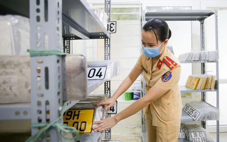 xe-chua-sang-ten-doi-chu-dinh-danh-bien-so-the-nao-1