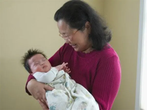 ba-noi-dat-ten-cho-chau-ca-phong-sinh-nghe-xong-ai-cung-bat-cuoi-1