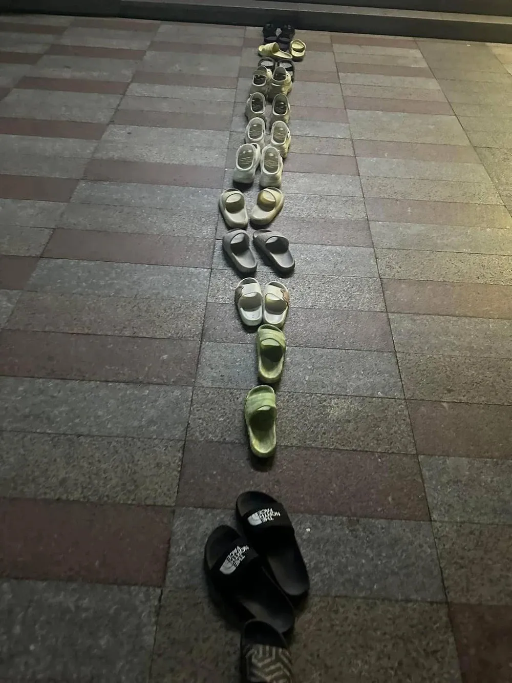 nguoi-ham-mo-xep-xep-xuyen-dem-mua-ly-gioi-han-phien-ban-BLACKPINK-1