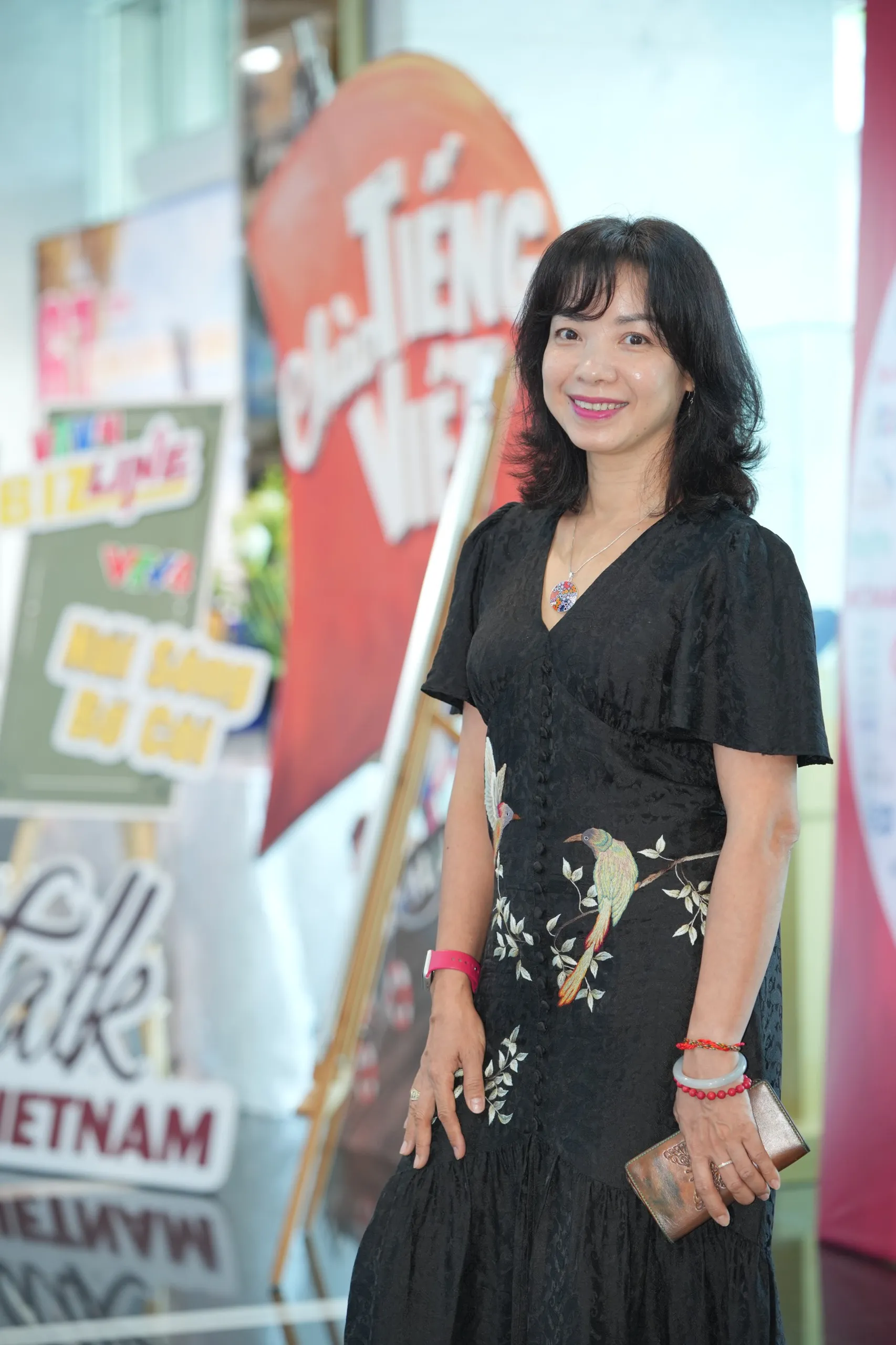 cong-bo-host-va-dan-co-van-chi-dep-dap-gio-re-song-2