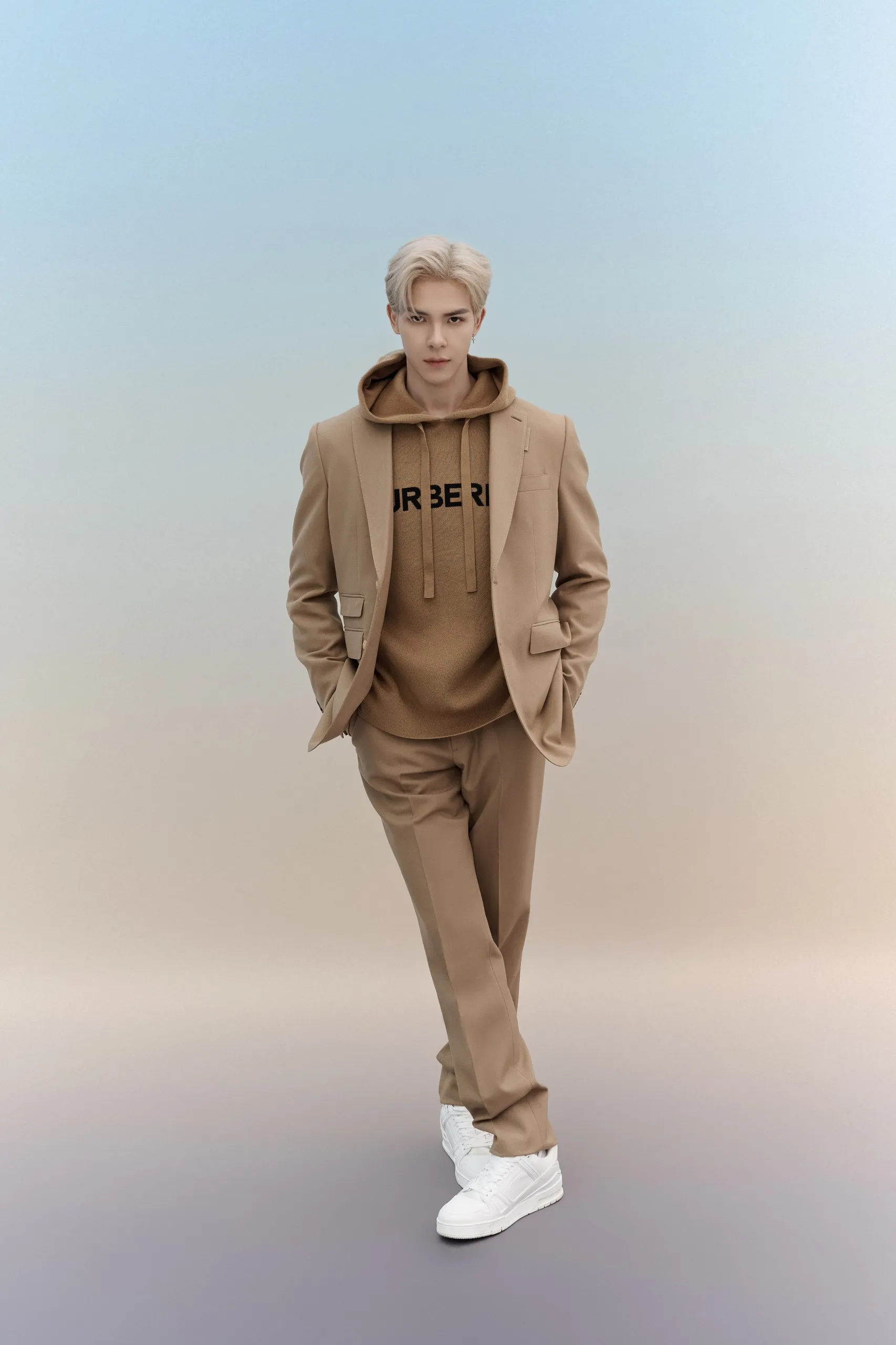 cong-bo-host-va-dan-co-van-chi-dep-dap-gio-re-song-4