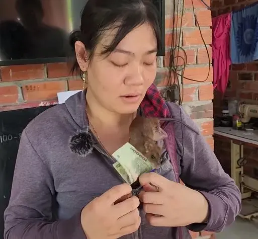 chu-chuot-mien-tay-cung-chu-di-ban-ve-so-moi-ngay-khach-tra-85-trieu-nhung-khong-ban-5