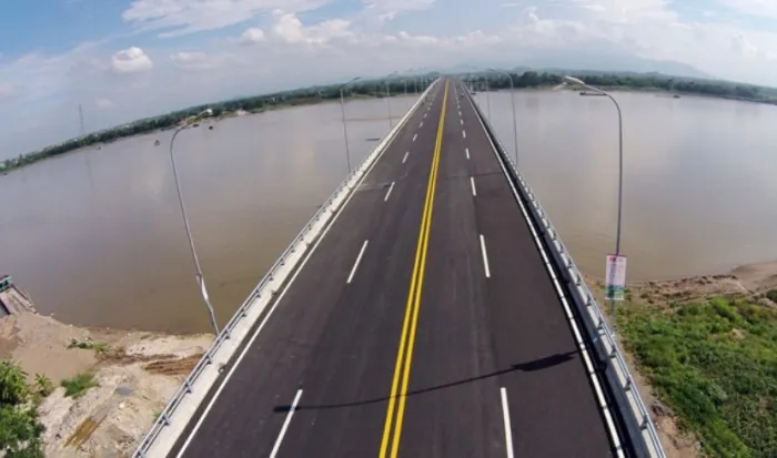 cay-cau-vuot-song-dai-nhat-viet-nam-duoc-lam-tu-be-tong-cot-thep-vinh-cuu-3