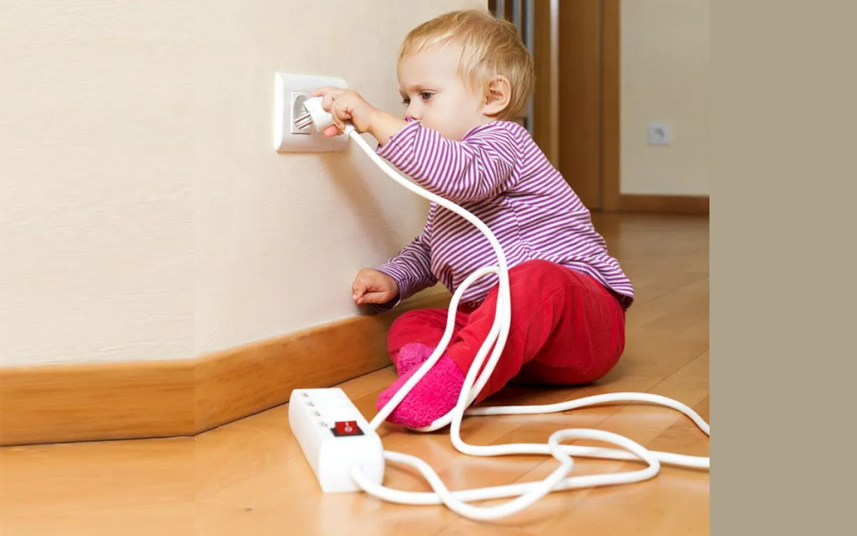 hai-lo-tren-phich-cam-dien-det-co-tac-dung-gi-su-dung-do-dien-lau-nam-chua-chan-ban-da-biet-2