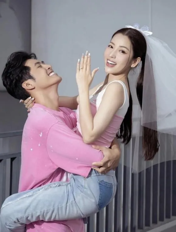 puka-lo-dien-cung-gin-tuan-kiet-sau-thong-bao-ket-hon-thai-do-cua-bo-me-nam-ca-si-voi-con-dau-the-nao-4