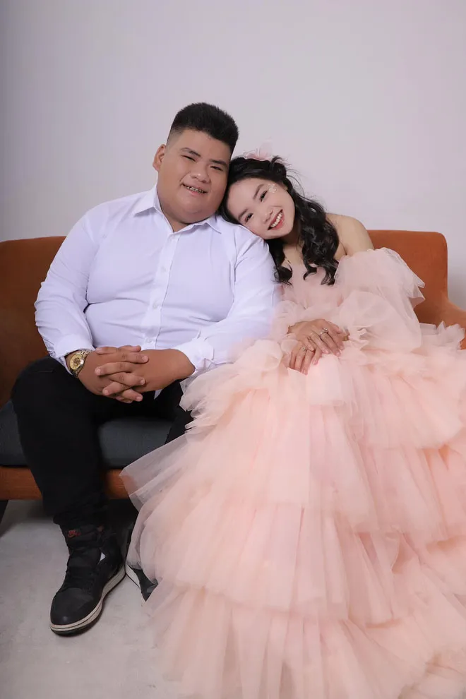 cap-doi-chenh-lech-ngoai-hinh-yeu-trong-giau-giem-suot-3-nam-co-gang-de-chung-minh-tinh-yeu-5