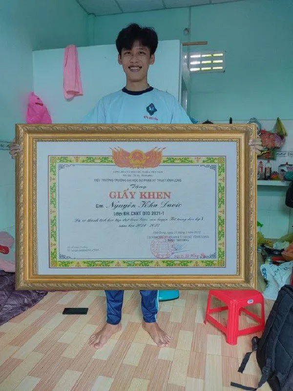 chang-trai-que-tien-giang-duoc-bo-dat-ten-khong-trung-ai-moi-nguoi-hieu-nham-la-nicknamne-tu-phong-3