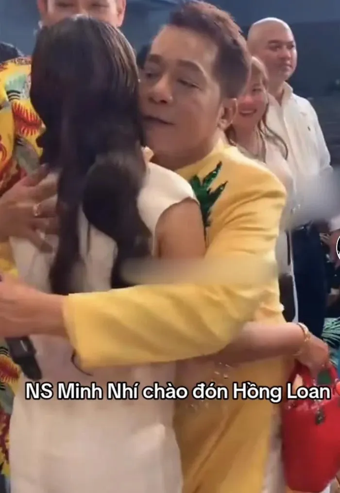 con-gai-co-nsut-vu-linh-lam-dieu-dac-biet-cho-ba-nhan-ngay-gio-to-2