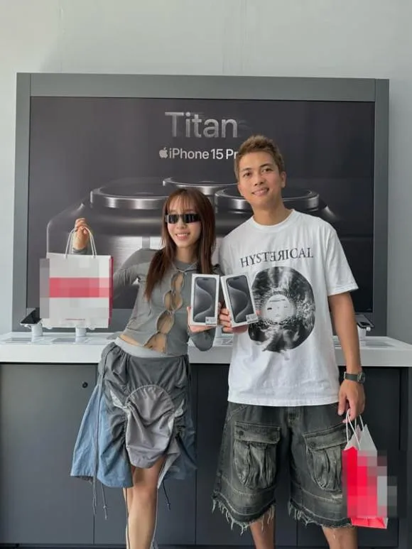 nhung-sao-viet-dau-tien-so-huu-iphone-15-5