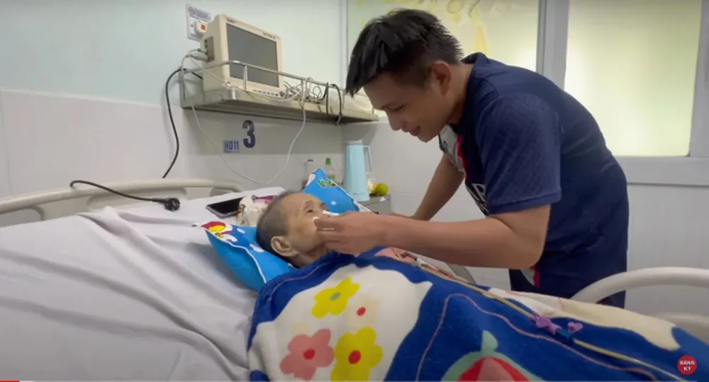 nhat-duoc-be-trai-trong-dem-mua-28-nam-sau-ba-lao-nghe-duoc-tra-on-xung-dang-1