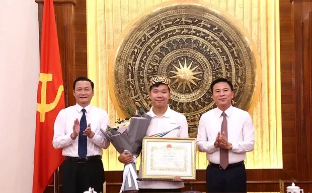 quan-quan-duong-len-dinh-olympia-duoc-thuong-nong-1