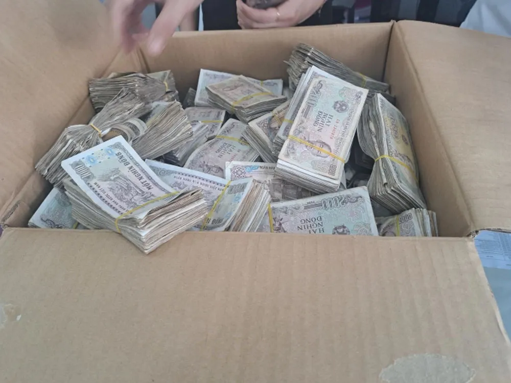 tich-gop-tien-le-trong-2-nam-nguoi-dan-ong-mua-duoc-mon-qua-khung-tang-vo-1