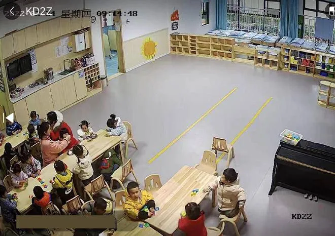 den-gio-an-la-con-vao-nha-ve-sinh-biet-nguyen-nhan-tu-co-giao-bo-me-lap-tuc-chuyen-truong-1