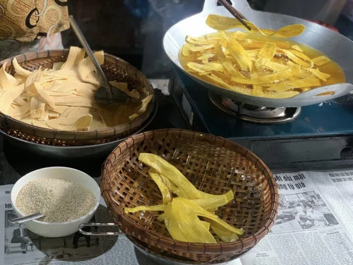 viet-nam-co-loai-chuoi-khong-lo-dai-tan-40-cm-gia-dat-ngang-suat-com-bui-la-dac-san-cua-mot-tinh-3