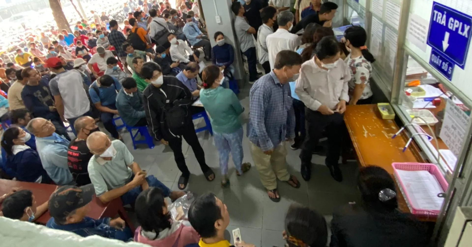 co-2-truong-hop-bat-buoc-phai-thi-lai-giay-phep-lai-xe-trong-nam-2023-2024-1