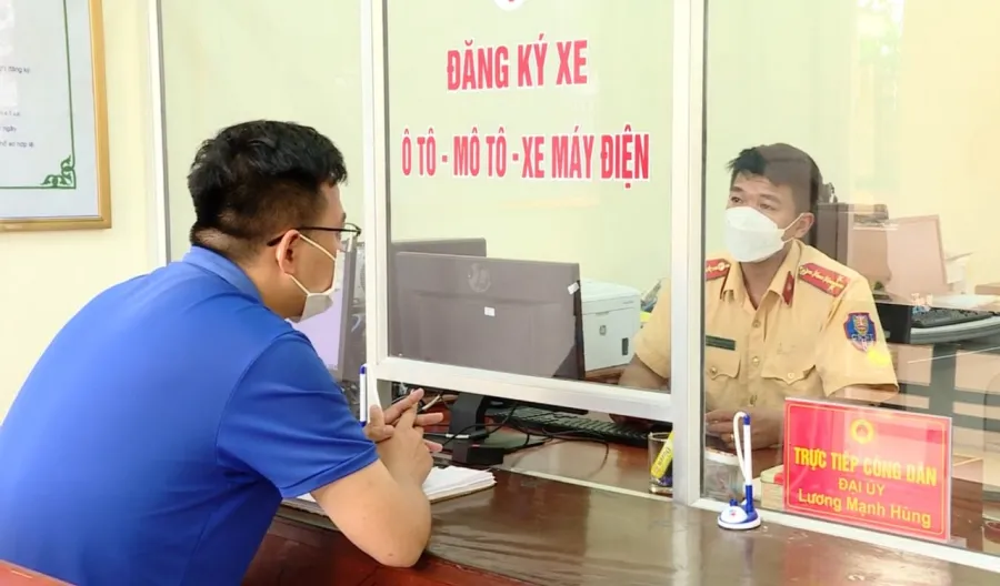 co-2-truong-hop-bat-buoc-phai-thi-lai-giay-phep-lai-xe-trong-nam-2023-2024-2
