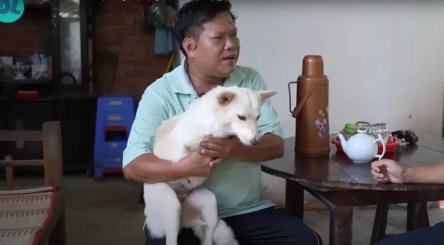 mang-cun-la-ve-nha-nuoi-vo-chong-chay-xe-om-doi-doi-sau-2-nam-1