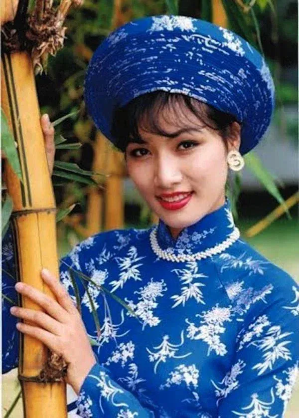 nang-a-hau-tu-nam-1994-hot-tro-lai-mxh-xuat-than-tri-thuc-hoc-van-cao-khien-nhieu-nguoi-nguong-mo-1
