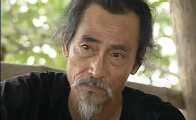 ong-ba-dat-phuong-nam-nhan-cat-xe-5-trieu-dong-bi-ky-luat-khi-chi-moi-nam-tay-vo-3