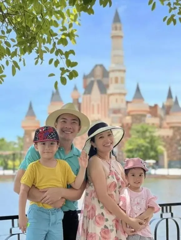 mc-hong-phuong-lan-dau-len-tieng-ve-vu-ong-xa-quoc-co-lam-xiec-tren-xe-may-4