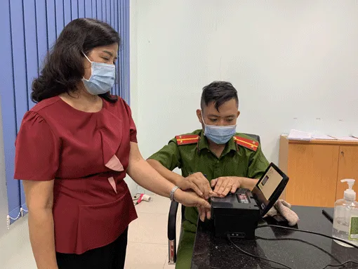 nguoi-dan-duoc-huong-loi-gi-khi-doi-ten-can-cuoc-cong-dan-thanh-can-cuoc-2