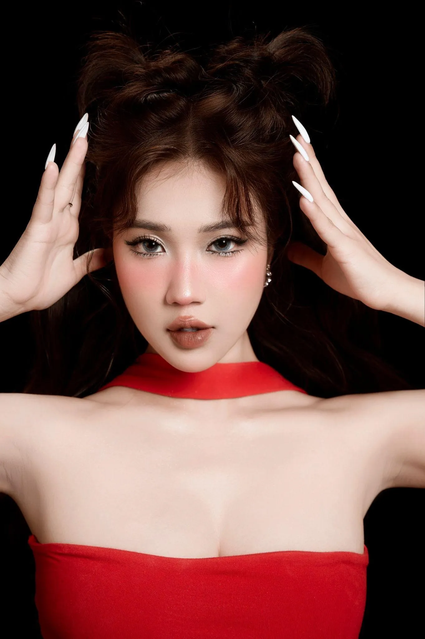 lo-dien-phien-ban-livestream-cua-chi-dep-dap-gio-re-song-7