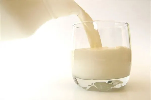 phat-hien-chau-trai-3-tuoi-an-nham-goi-hut-am-ba-noi-cho-uong-thu-nay-bac-si-het-loi-khen-ngoi-4