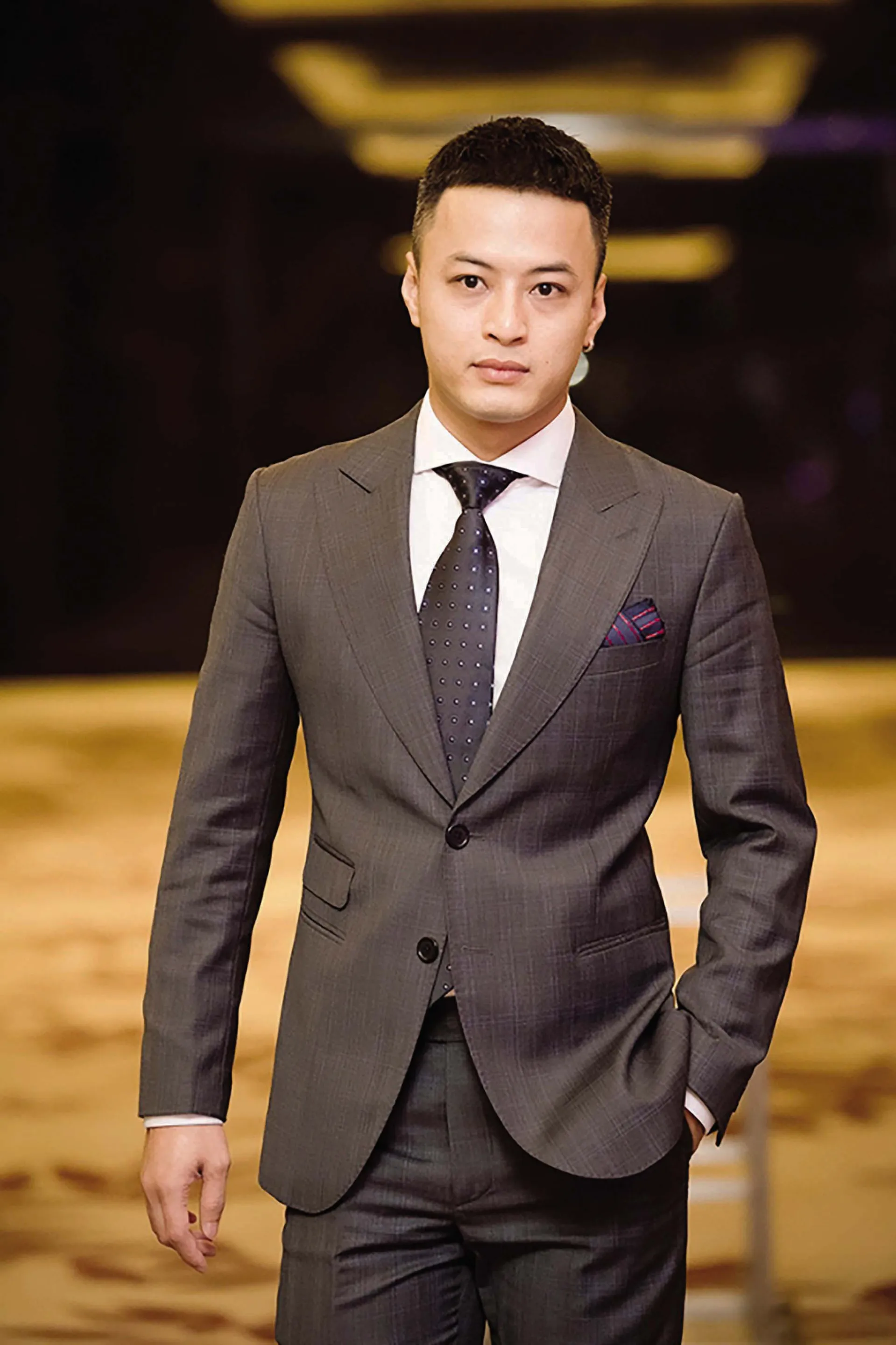 hong-dang-nhac-chuyen-lua-dao-phan-ung-the-nao-khi-khan-gia-mong-tai-xuat-vbiz-3