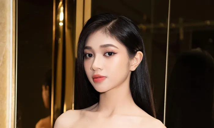 bi-noi-bat-chuoc-hoa-hau-y-nhi-hien-toc-a-hau-minh-kien-len-tieng-5