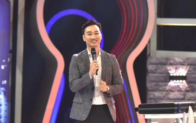 tung-muon-so-do-the-chap-de-tau-nha-nam-mc-nay-so-huu-penthouse-18-ty-tang-vo-toan-do-hieu-3