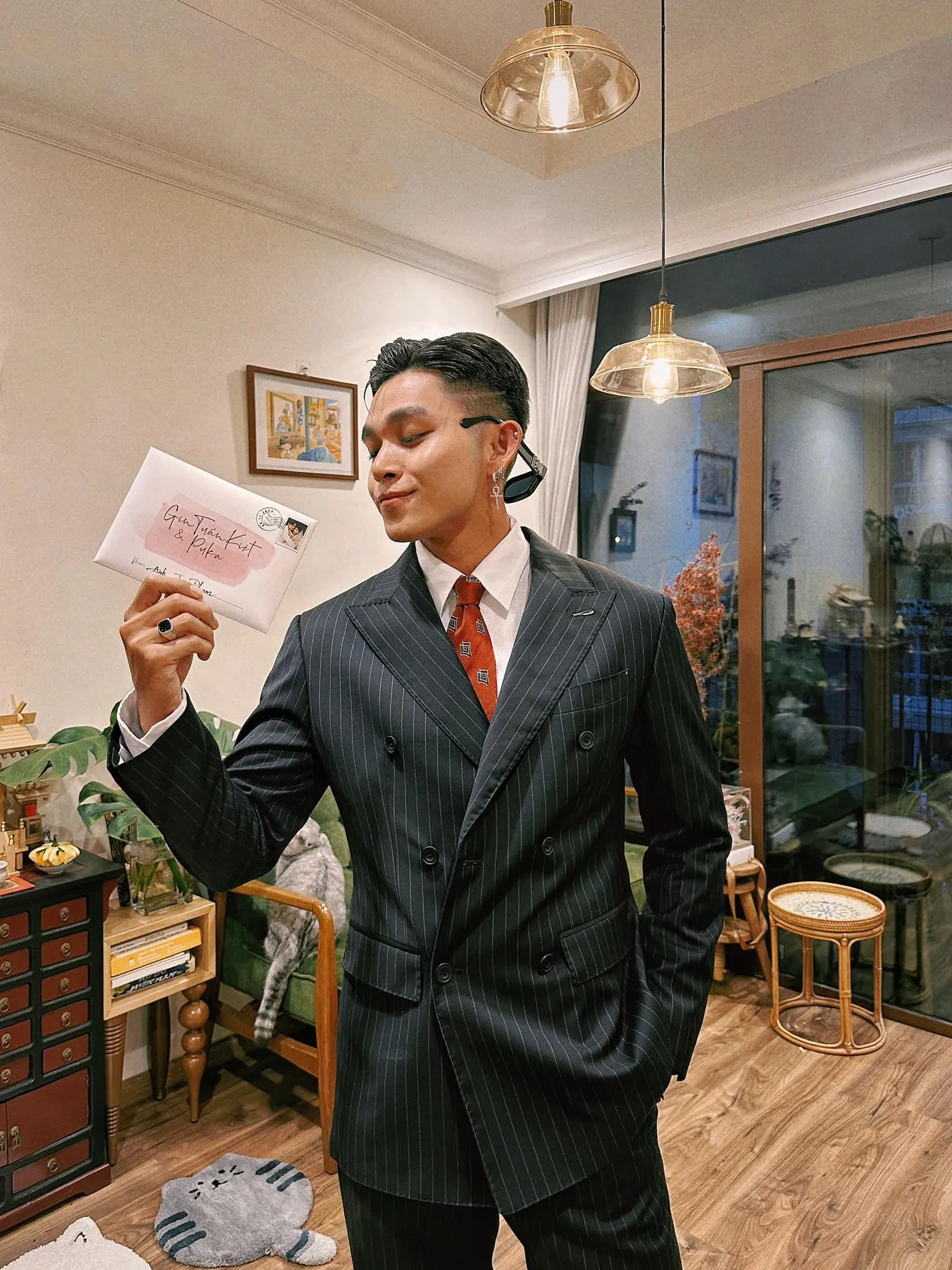 puka-gin-tuan-kiet-lo-dien-trong-dam-cuoi-o-tphcm-5