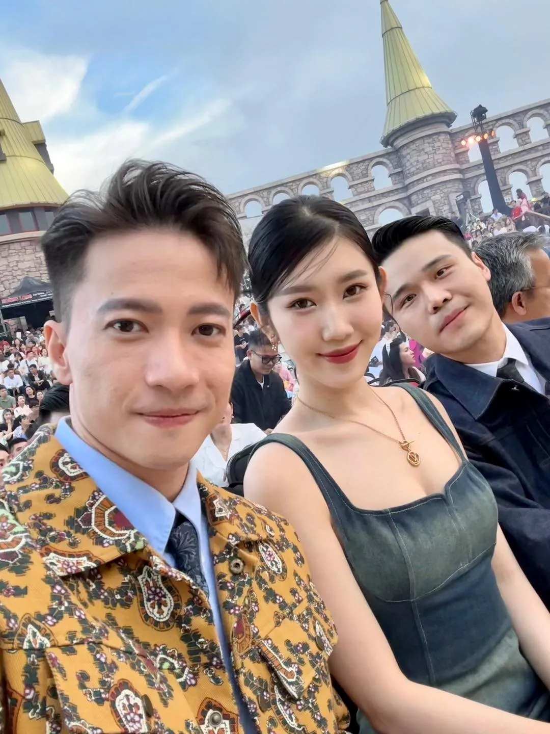 giua-luc-thuy-ngan-vuong-tin-don-hen-ho-voi-jack-st-son-thach-cong-khai-nhan-nhu-1-dieu-2