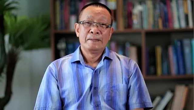 mc-lai-van-sam-tiet-lo-gia-dinh-tung-phai-gui-tien-sang-tra-no-U70-cung-vo-song-trong-can-nha-40m2