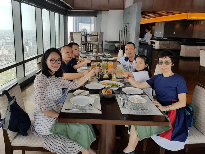 mc-lai-van-sam-tiet-lo-gia-dinh-tung-phai-gui-tien-sang-tra-no-U70-cung-vo-song-trong-can-nha-40m2-4