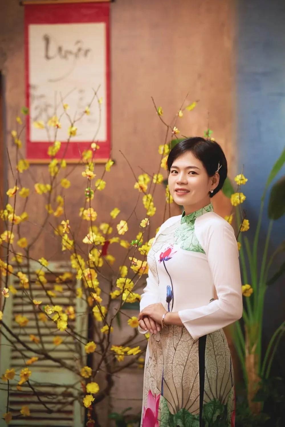 co-gai-nghe-an-sang-han-du-hoc-roi-lam-canh-sat-hien-mang-quan-ham-thuong-uy-4