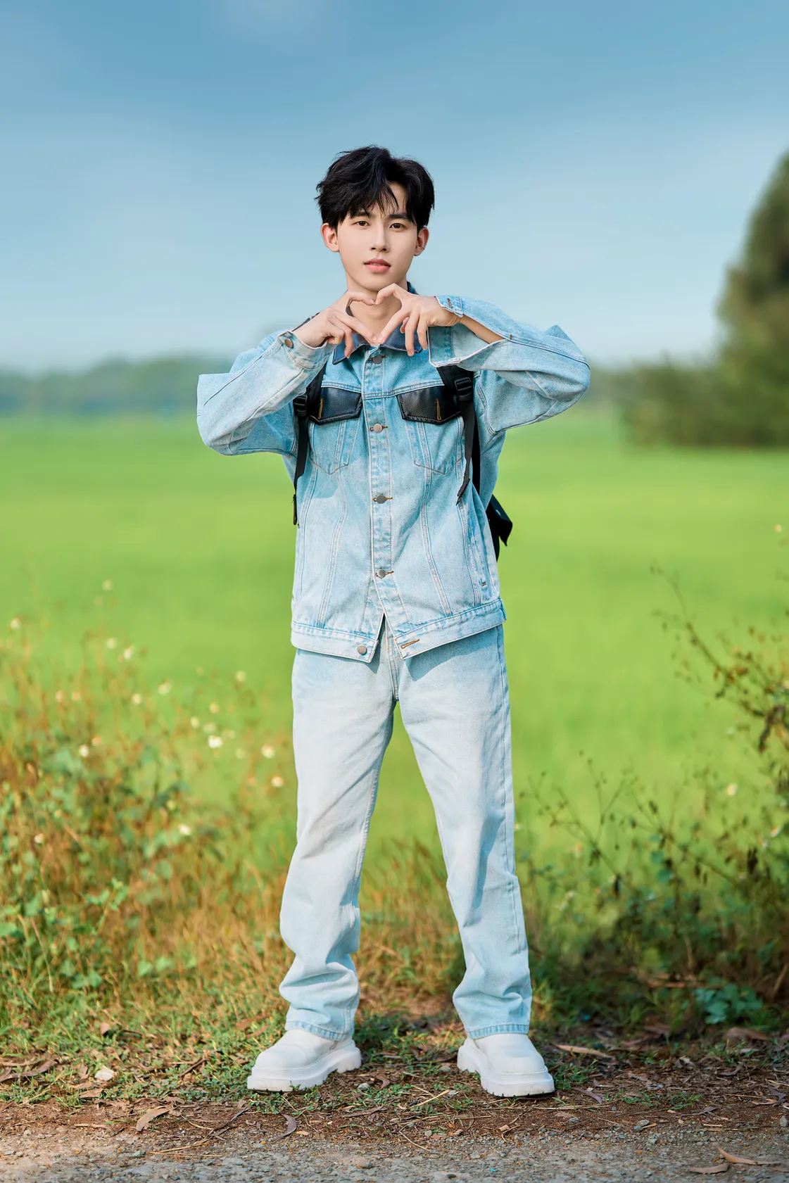 doan-hieu-bat-tay-producer-khanh-tung-mv-tet-ve-nha-thoi5