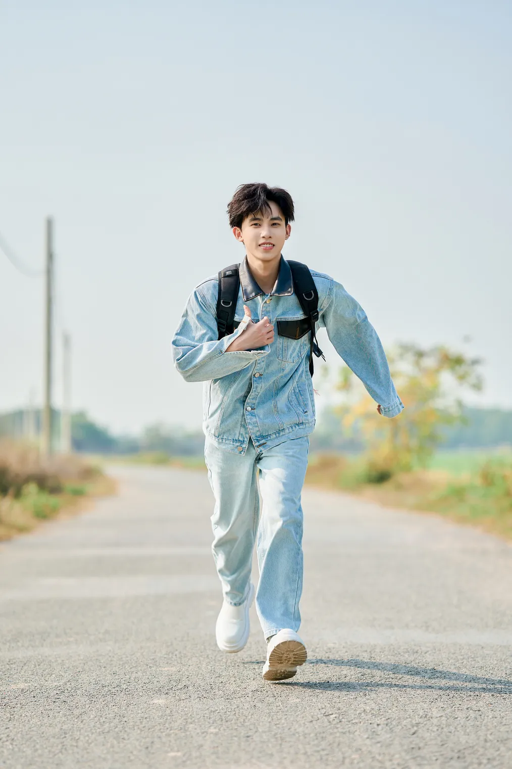 doan-hieu-bat-tay-producer-khanh-tung-mv-tet-ve-nha-thoi6