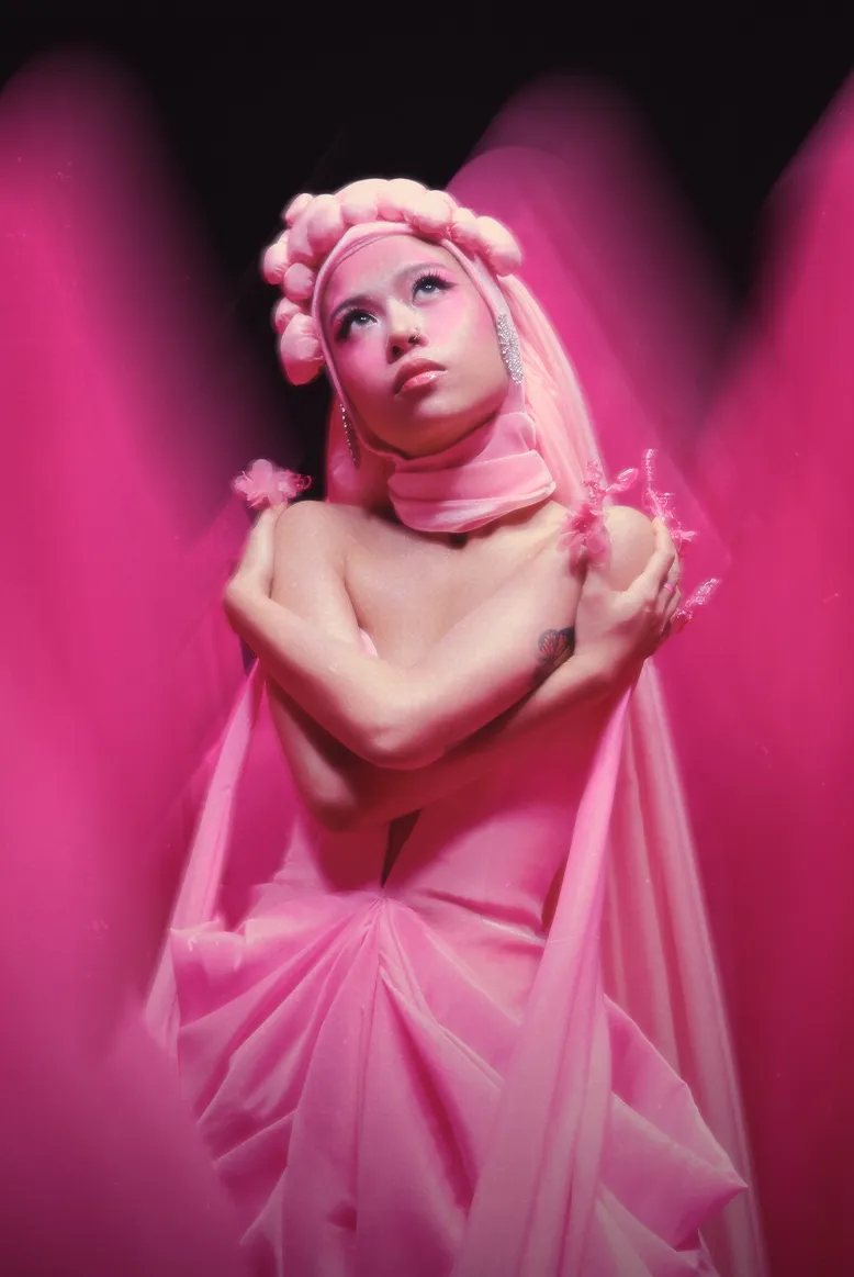 nhac-cua-tlinh-hieu-thu-hai-mono-greyd-wren-evans-vua-bi-bay-mau-khoi-tiktok.png1