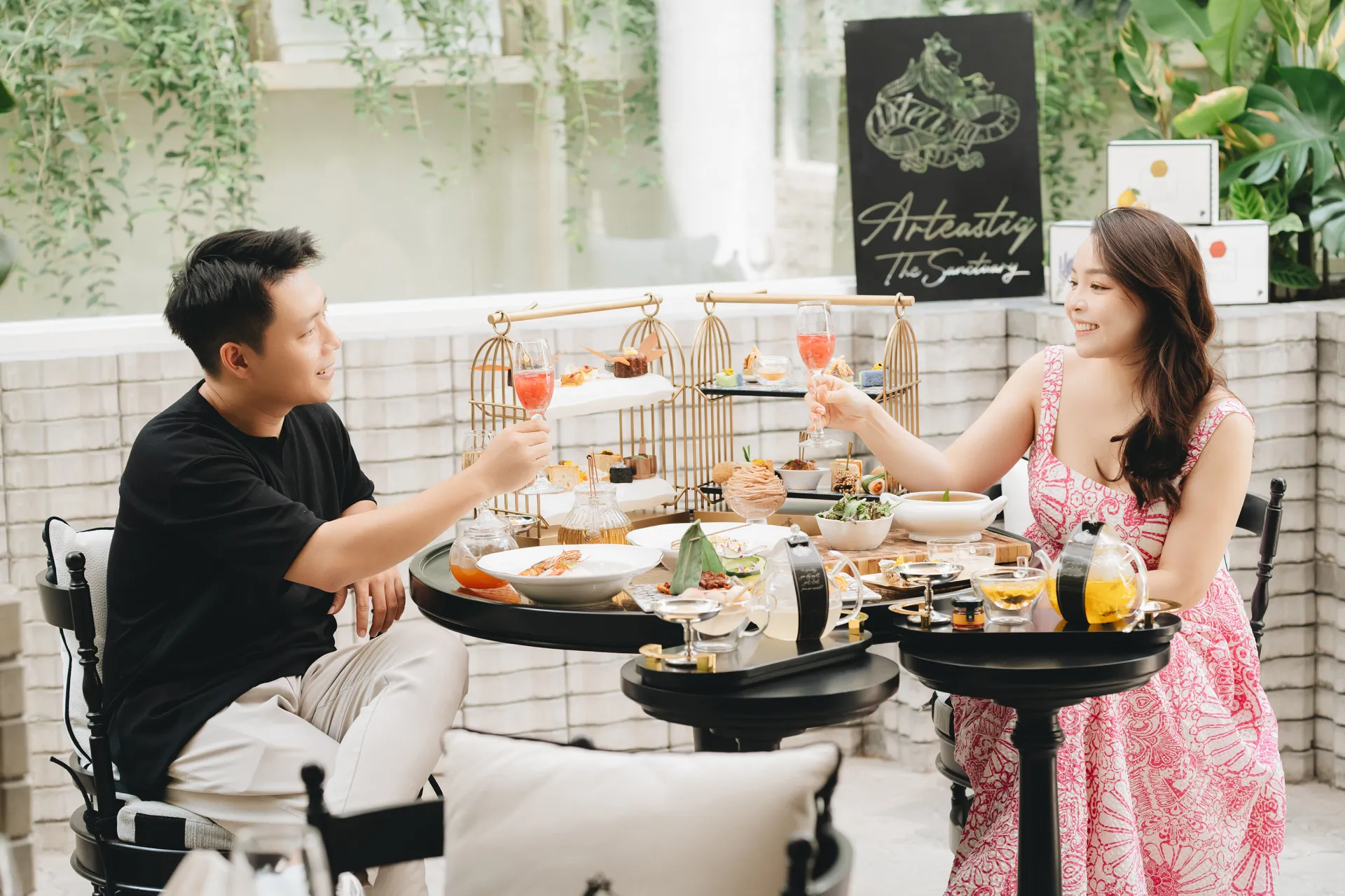 arteastiq-mang-den-viet-nam-net-tinh-te-va-sang-trong-trong-nghe-thuat-thuong-tra-thu-cong-tu-singapore7