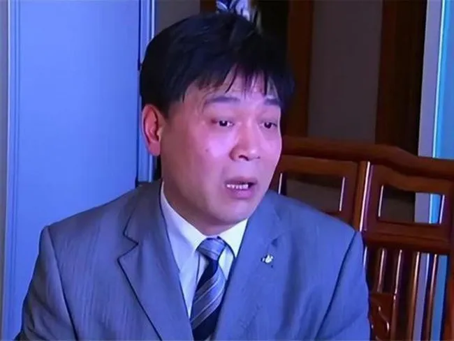 duoc-cha-me-dat-cho-cai-ten-chang-giong-ai-den-nam-20-tuoi-chang-trai-gap-rac-roi-lon-1