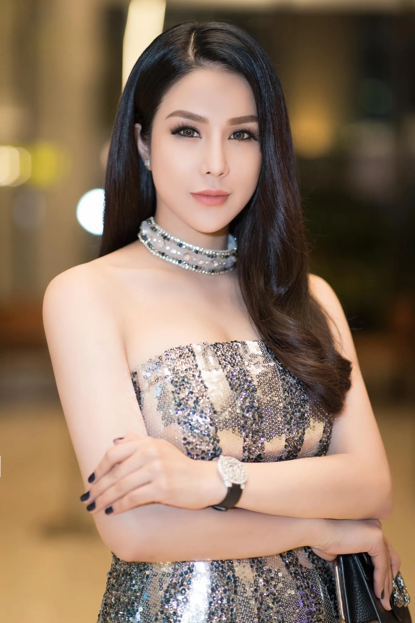 diep-lam-anh-khien-dan-tinh-dung-ngoi-khong-yen-khi-chi-hoi-chi-em-bi-quyet-sinh-ton-voi-chong-cu-3