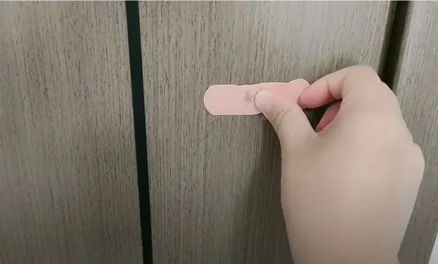 loi-ich-cua-viec-dan-mieng-urgo-len-cua-2