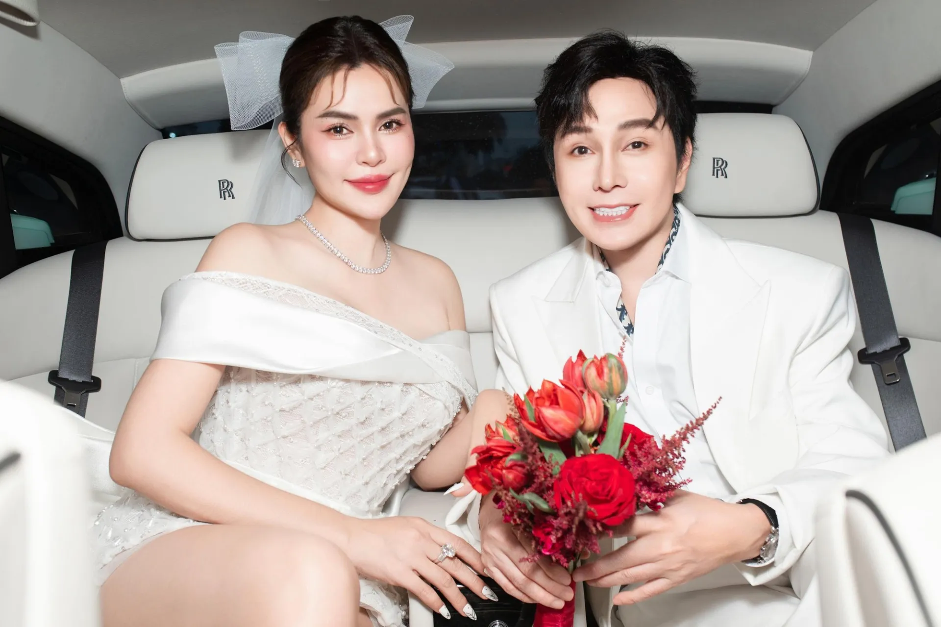 phuong-le-livestream-tra-loi-cau-hoi-cua-khan-gia-ve-viec-lam-thu-tinh-trong-ong-nghiem-de-sinh-con-cho-vu-luan-2