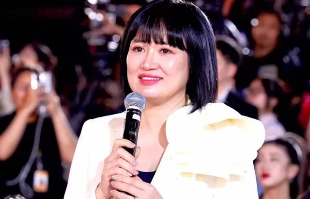 btc-miss-grand-vietnam-len-tieng-ve-cau-hoi-ung-xu-ky-la-nghi-de-don-duong-dang-quang-cho-que-anh-6