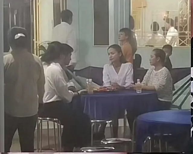 hoa-hau-ngoc-chau-tieu-tuy-trong-le-tang-me-1