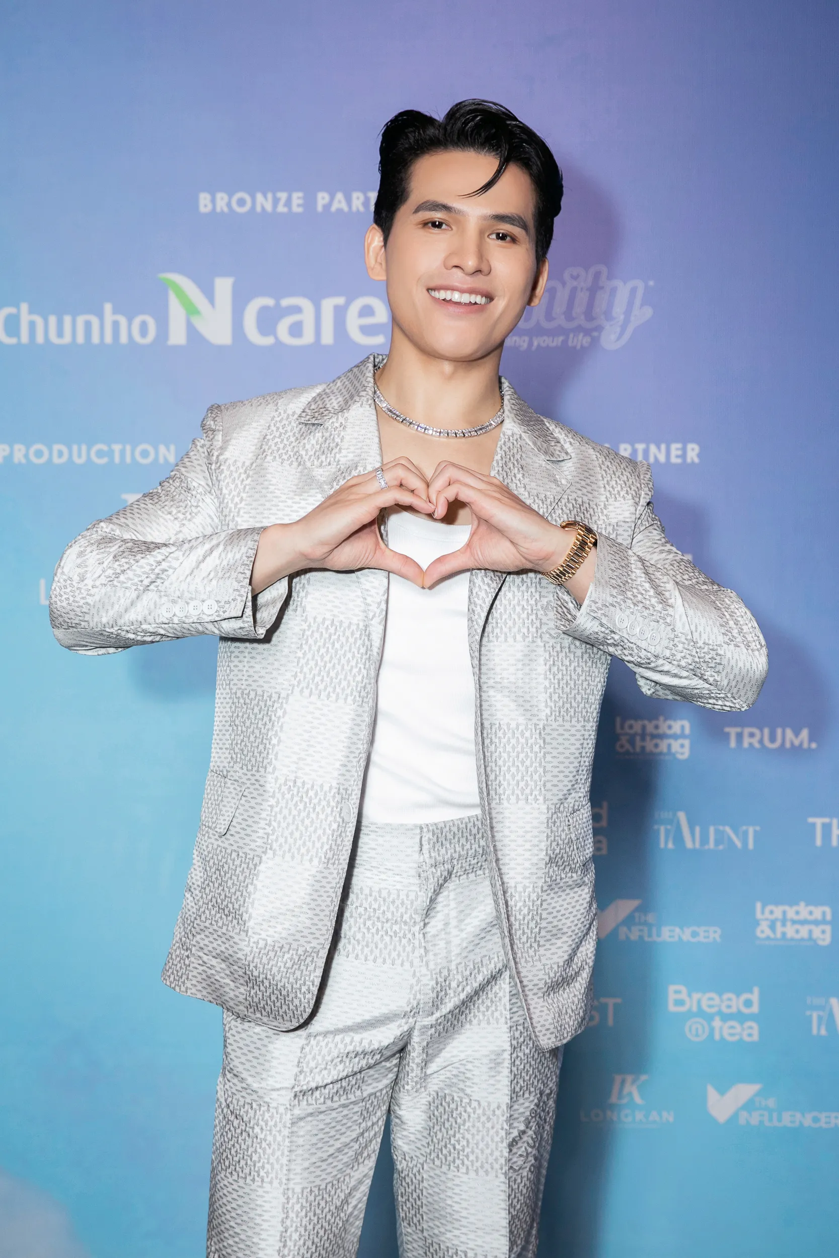 quoc-thien-xac-nhan-to-chuc-live-concert-1