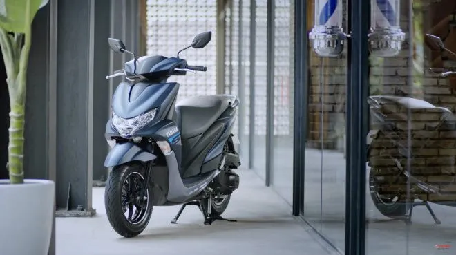 mau-xe-ga-la-doi-thu-cua-honda-vision-giam-dam-2