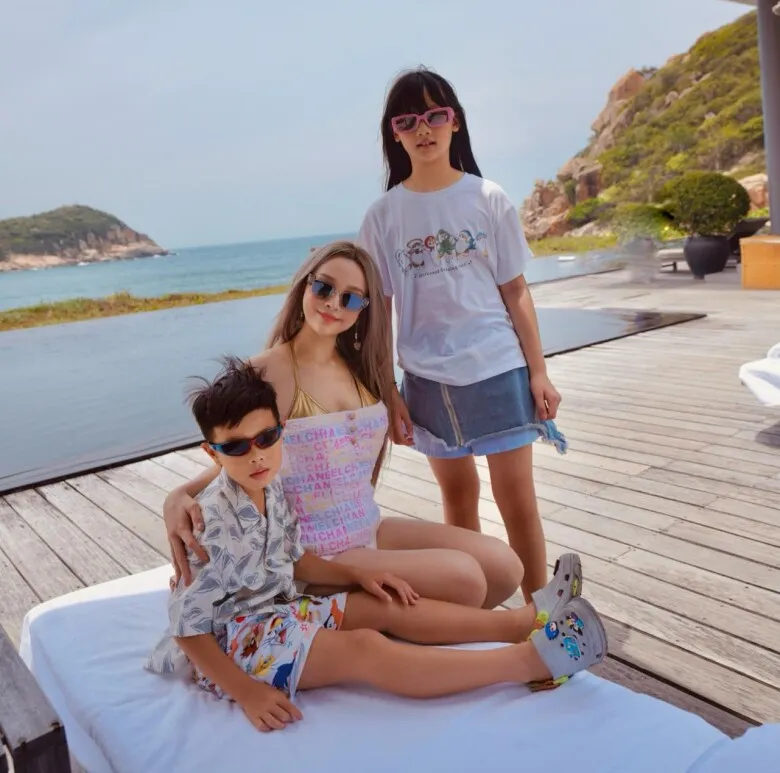 my-nhan-ha-thanh-huyen-baby-ket-hon-cung-chong-dai-gia-sinh-2-con-cuc-pham-dat-ten-rat-hay-2