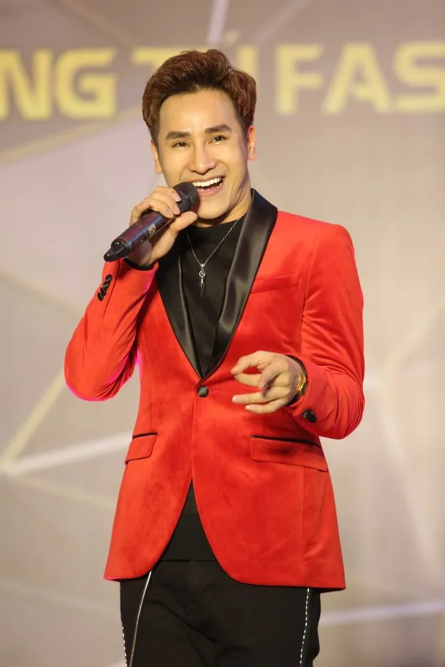 sao-nam-vbiz-tung-bi-to-ngoai-tinh-nay-tai-hop-nguoi-cu-4